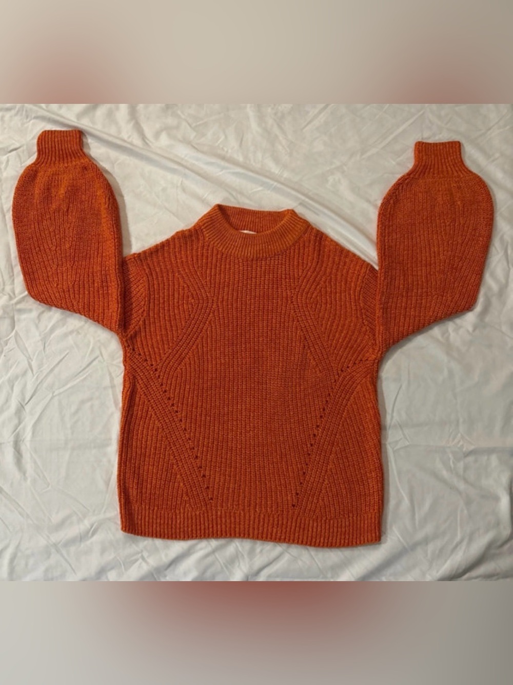 Woman  Sweater in Orange. Size : M